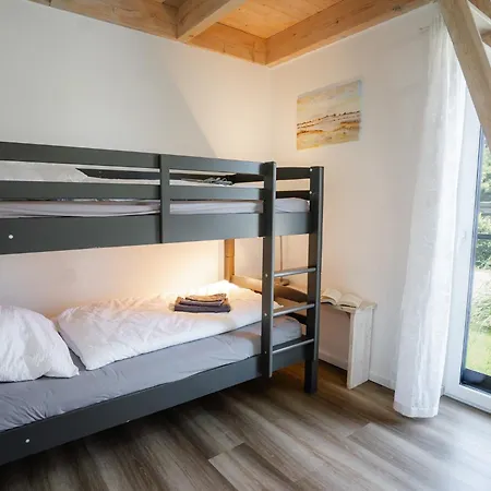Haus Jademuschel - Behagliches Haus Mit Aussicht Vakantiehuis