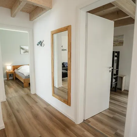 Haus Jademuschel - Behagliches Haus Mit Aussicht בית נופש Schweiburg